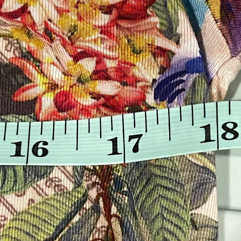 Johnny Was Floral Jersey Bamboo Stretch V Neck Floral Pullover Top Size XS - Picture 5 of 10